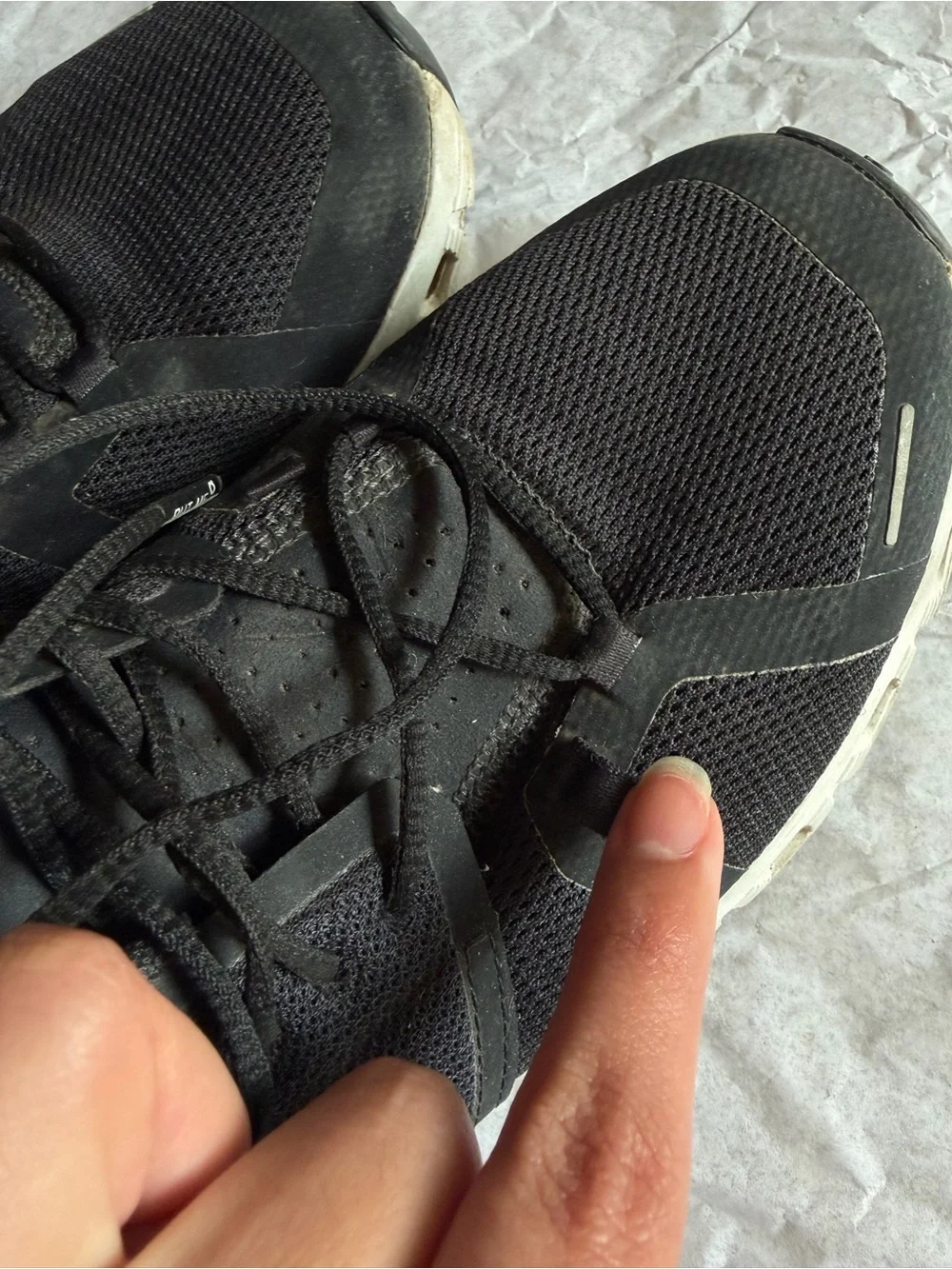 On Running Cloud Sneakers W9
